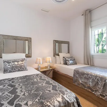 Casa Aloha 18 Puerto Banus Holiday home *
